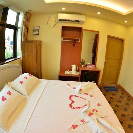 New Golden Forward Hotel Γιανγκόν Εξωτερικό φωτογραφία