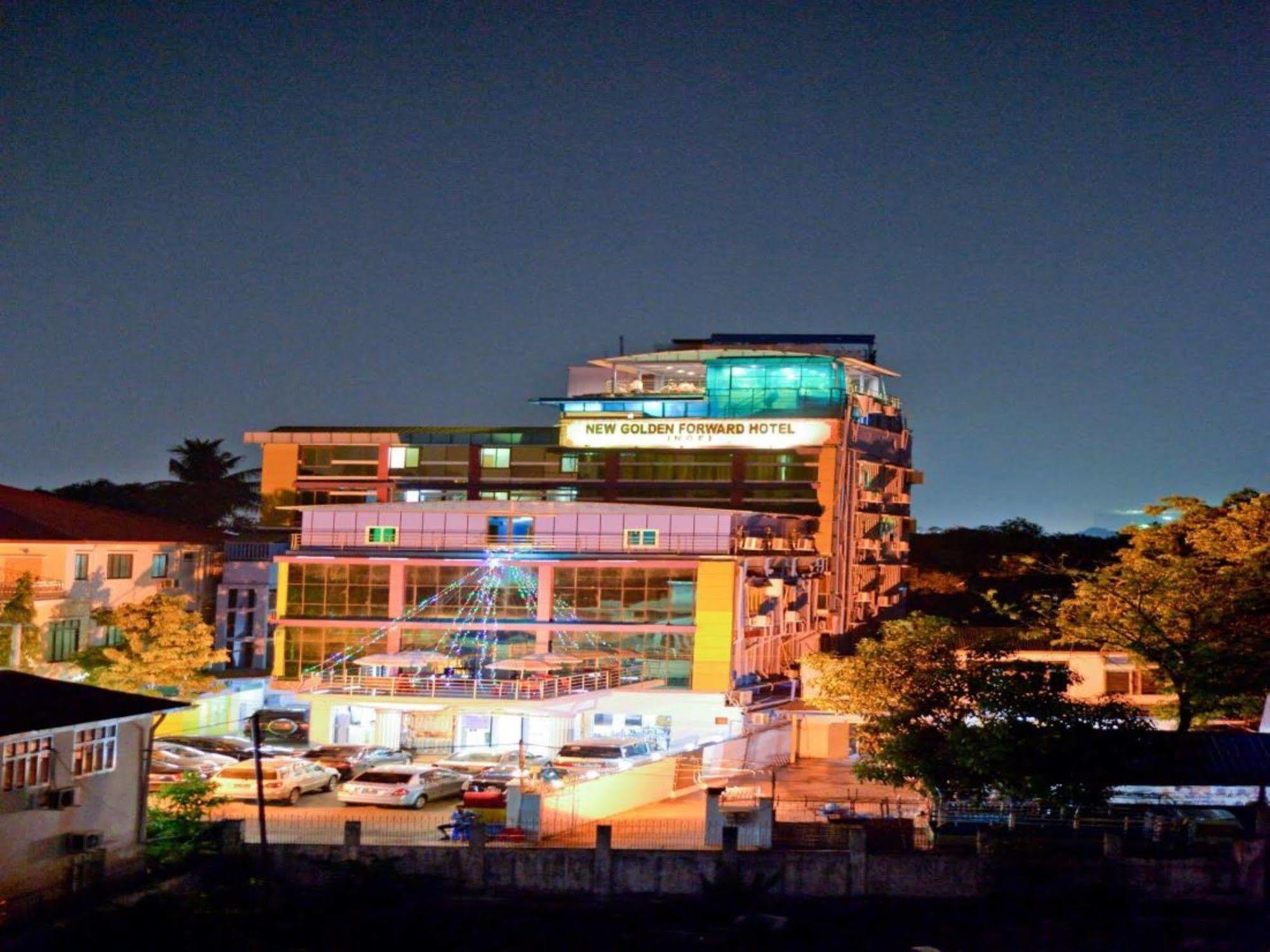New Golden Forward Hotel Γιανγκόν Εξωτερικό φωτογραφία