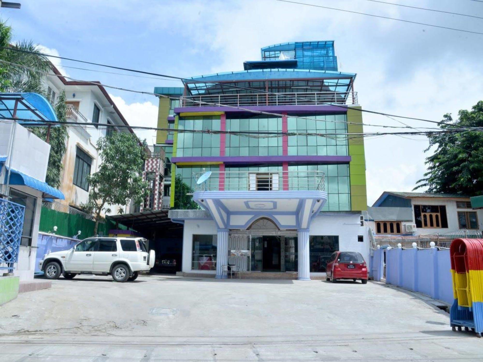 New Golden Forward Hotel Γιανγκόν Εξωτερικό φωτογραφία