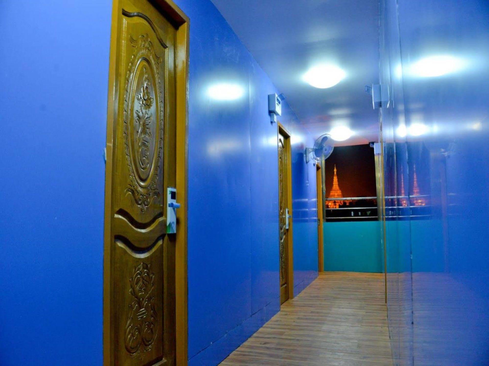 New Golden Forward Hotel Γιανγκόν Εξωτερικό φωτογραφία